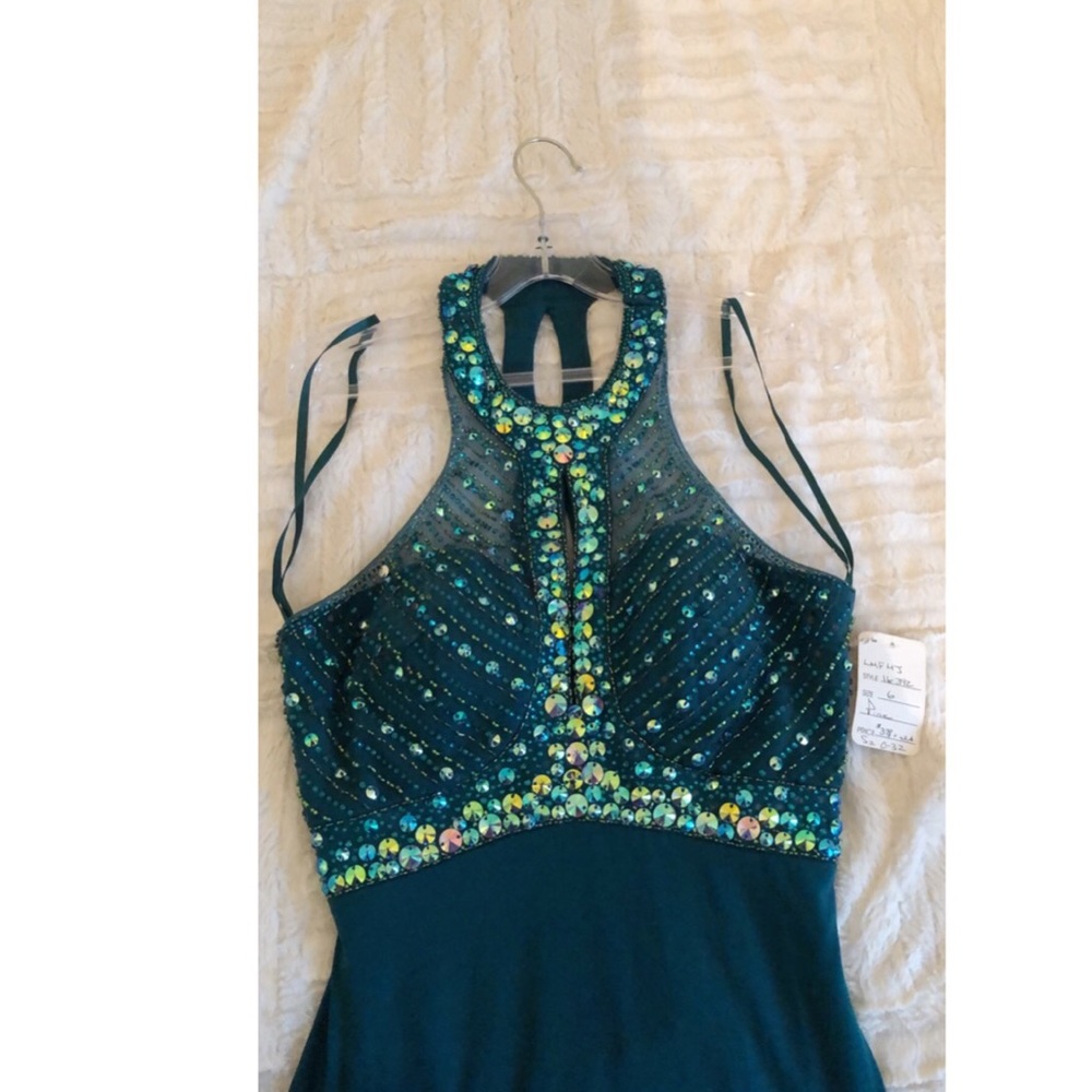 Prom/evening dress - Picture 4 of 7